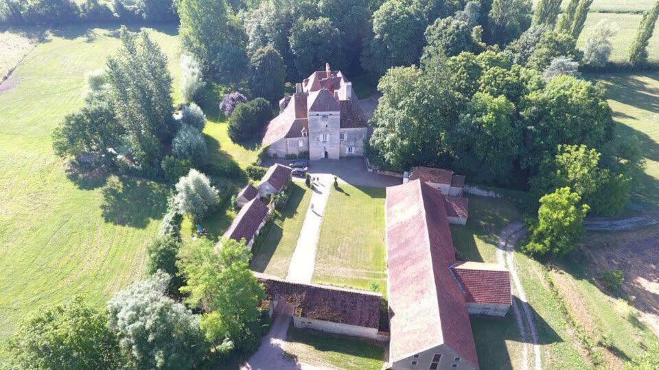 Chateau De Vesset Treteau Bagian luar foto